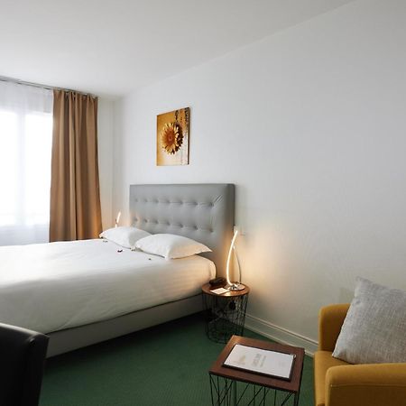 Hotel Le Beffroi Дрю Екстериор снимка