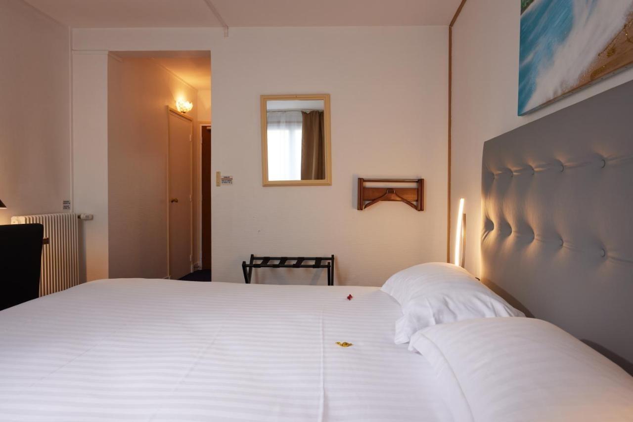 Hotel Le Beffroi Дрю Екстериор снимка